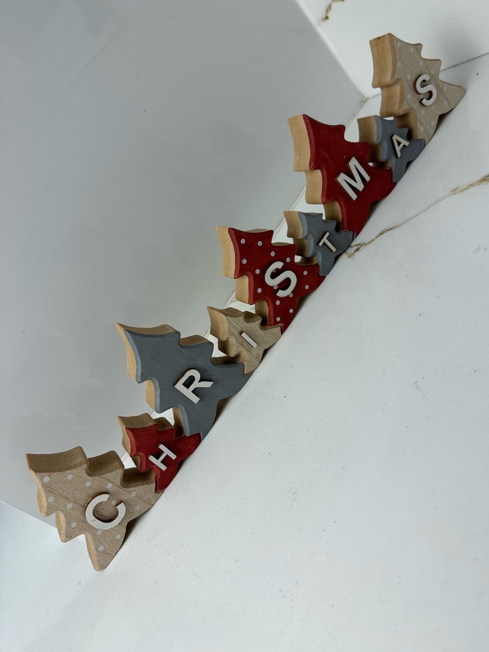Christmas' Wooden Tree Letter Decor